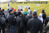 Во время митинга этот плакат привлек внимание многих красноярцев